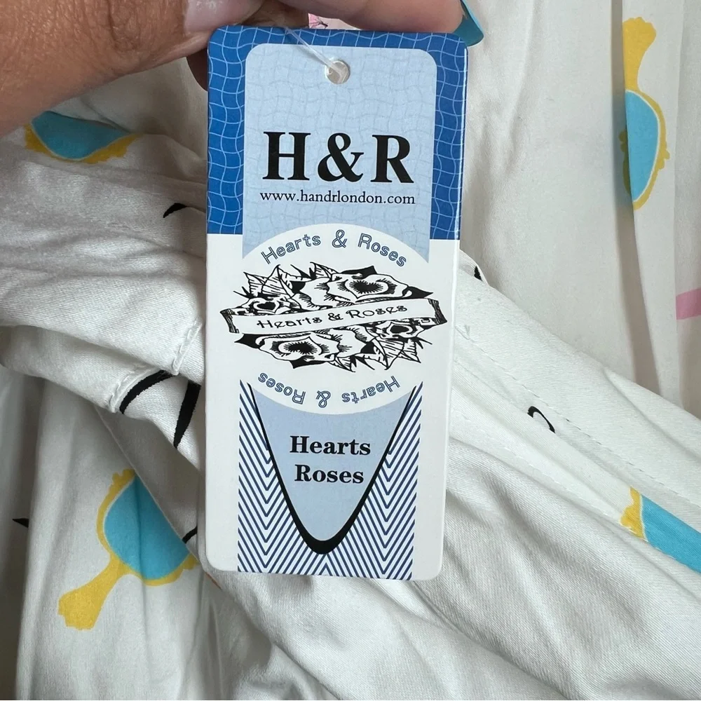 Hearts & Roses Dress - Picture 4 of 10
